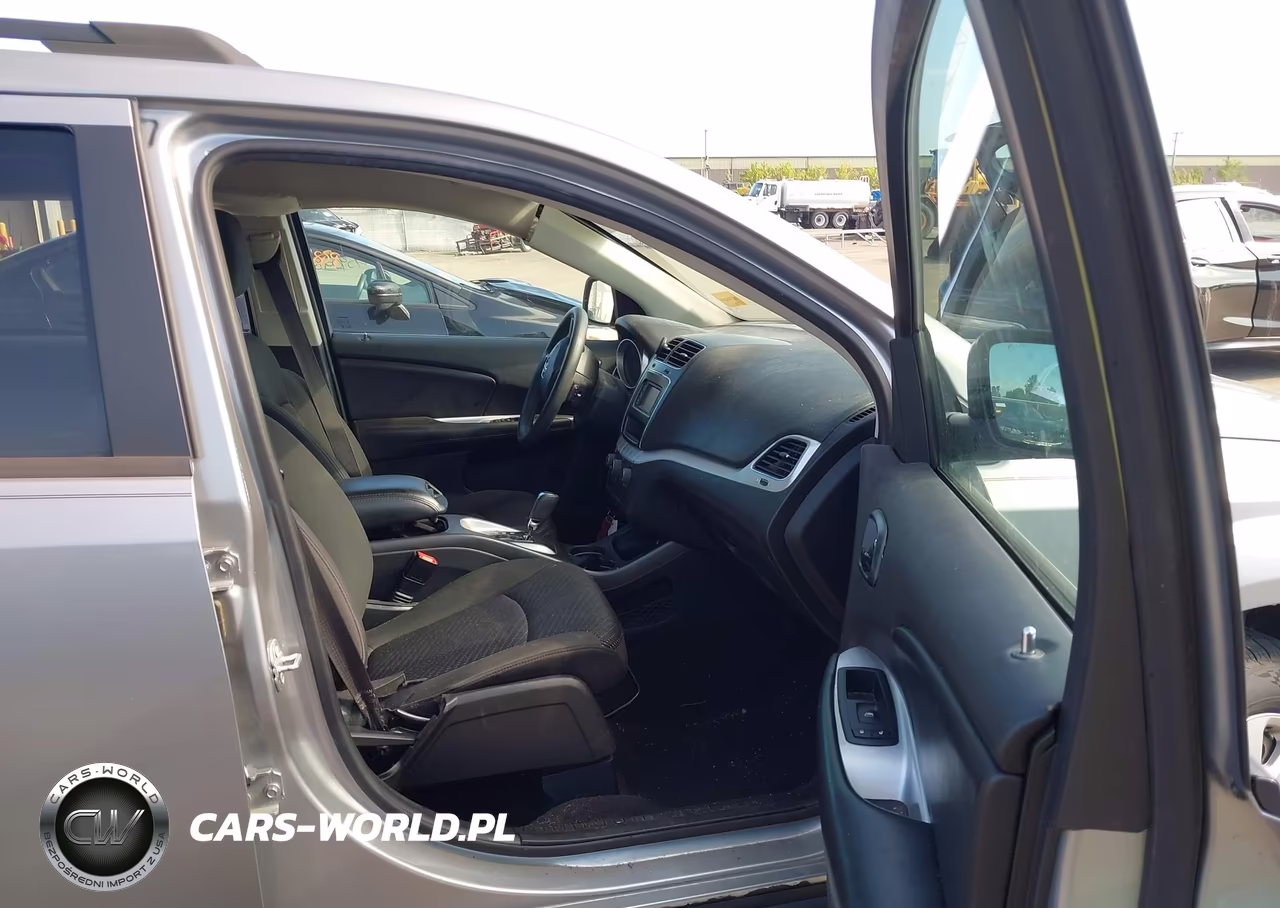 2018 Dodge Journey Se VIN:3C4PDCAB9JT346959 - 5