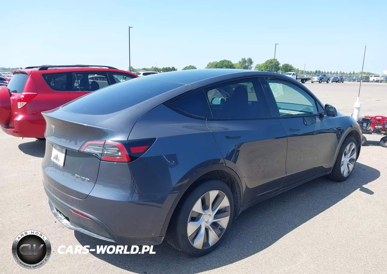 2023 Tesla Model Y Awd-Long Range Dual Motor All-Wheel Drive VIN:7SAYGDEE1PA032302 - 4