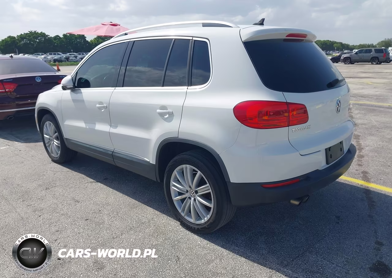 2012 Volkswagen Tiguan Se VIN:WVGAV7AXXCW608440 - 3