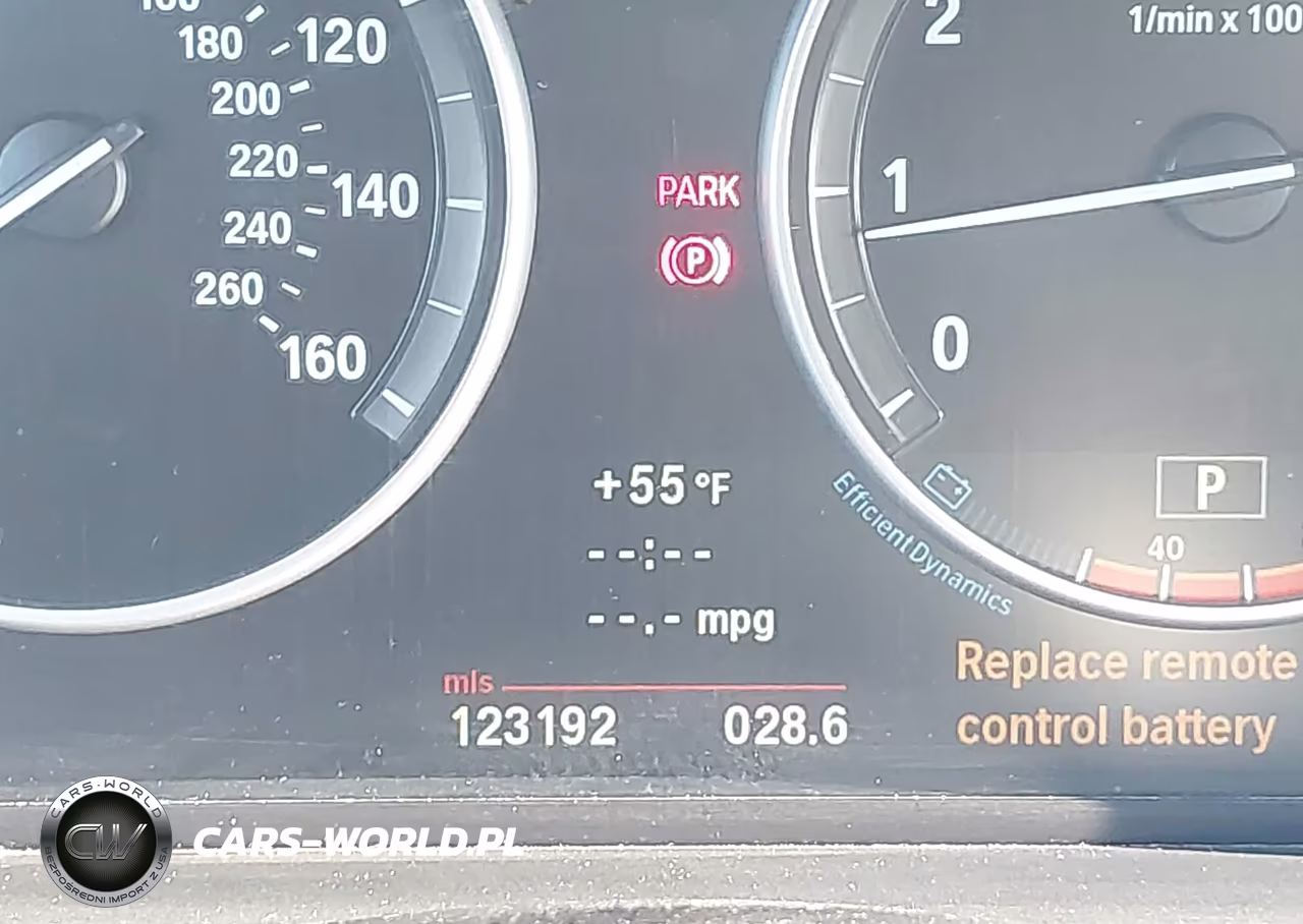 2013 BMW 528I xDrive VIN:WBAXH5C54DDW15061 - 12