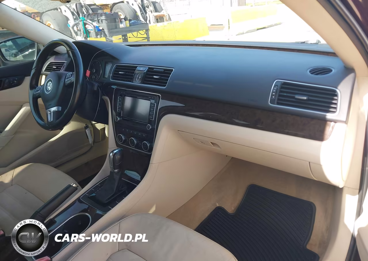 2014 Volkswagen Passat 2.0L Tdi Sel Premium VIN:1VWCN7A39EC093748 - 5