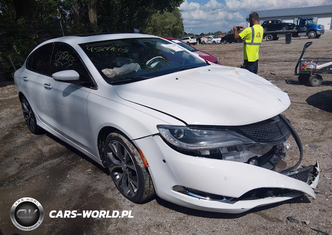 2015 Chrysler 200 C
