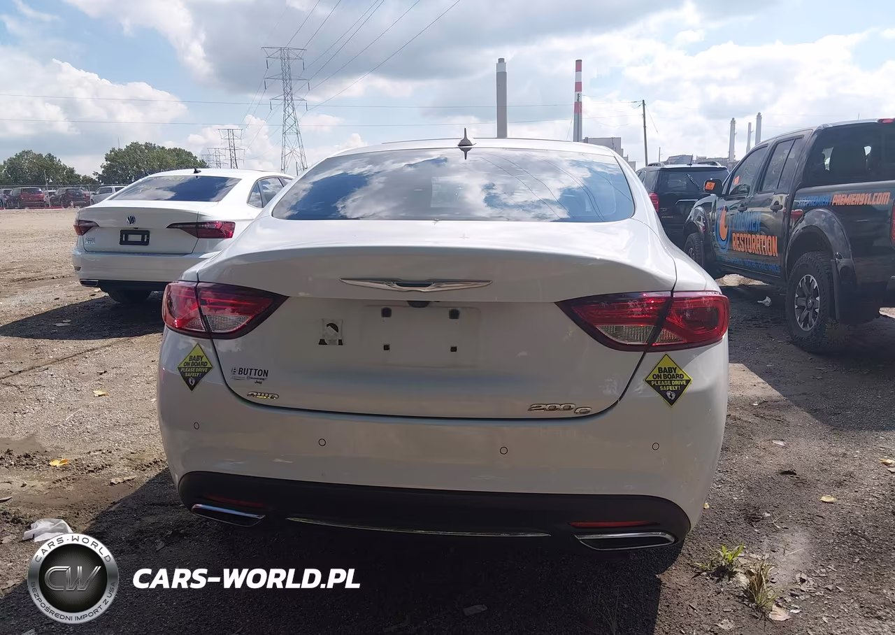 2015 Chrysler 200 C VIN:1C3CCCEG0FN540878 - 16