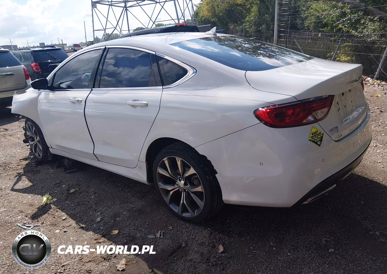 2015 Chrysler 200 C VIN:1C3CCCEG0FN540878 - 3