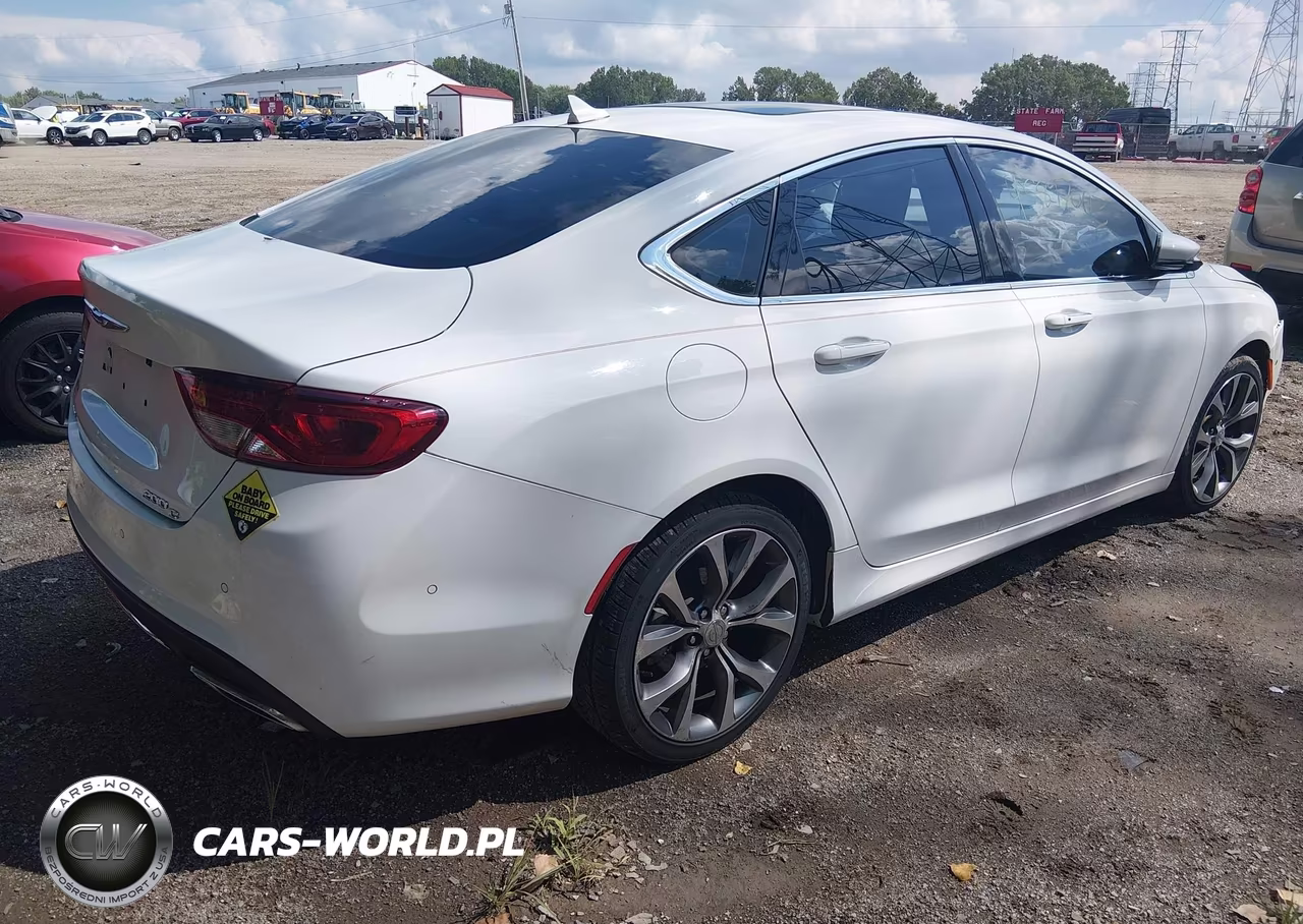 2015 Chrysler 200 C VIN:1C3CCCEG0FN540878 - 4