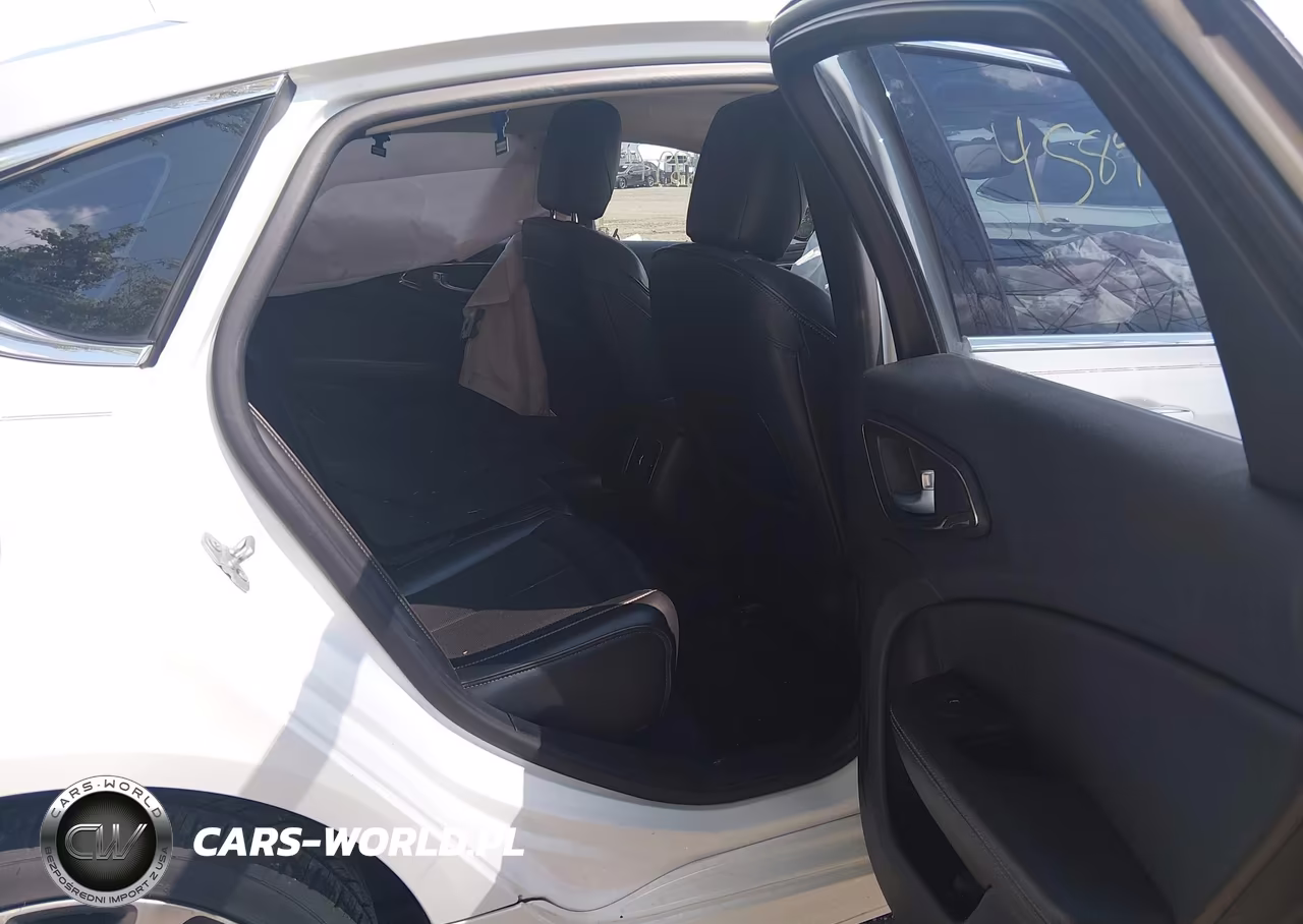2015 Chrysler 200 C VIN:1C3CCCEG0FN540878 - 8