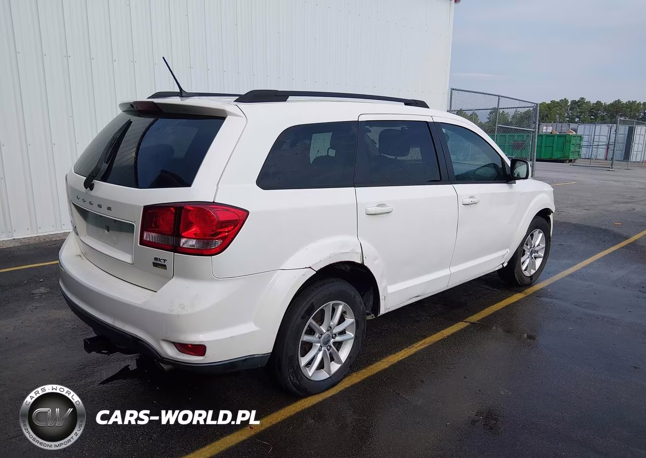 2015 Dodge Journey Sxt VIN:3C4PDCBG7FT743894 - 4