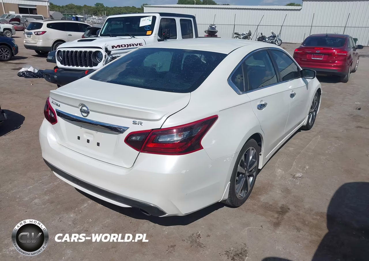 2017 Nissan Altima 2.5 Sr VIN:1N4AL3AP1HC160249 - 4