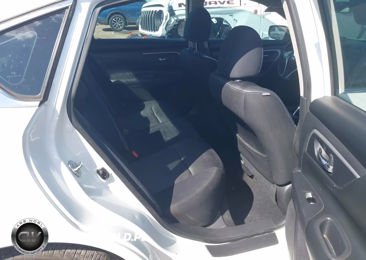 2017 Nissan Altima 2.5 Sr VIN:1N4AL3AP1HC160249 - 8