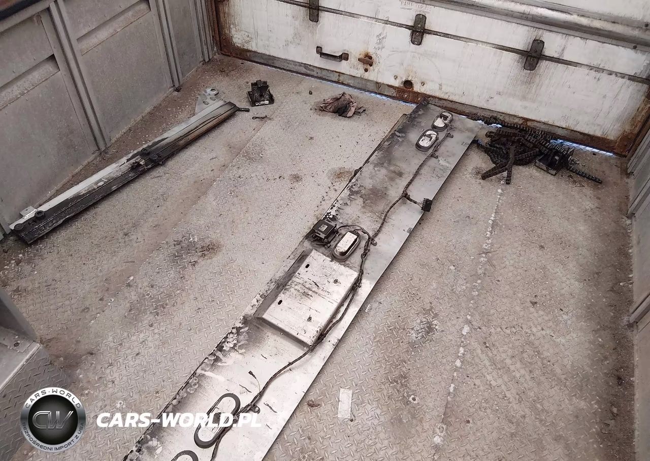 2017 Ford F-59 Commercial Stripped VIN:1F66F5KY9H0A06886 - 13