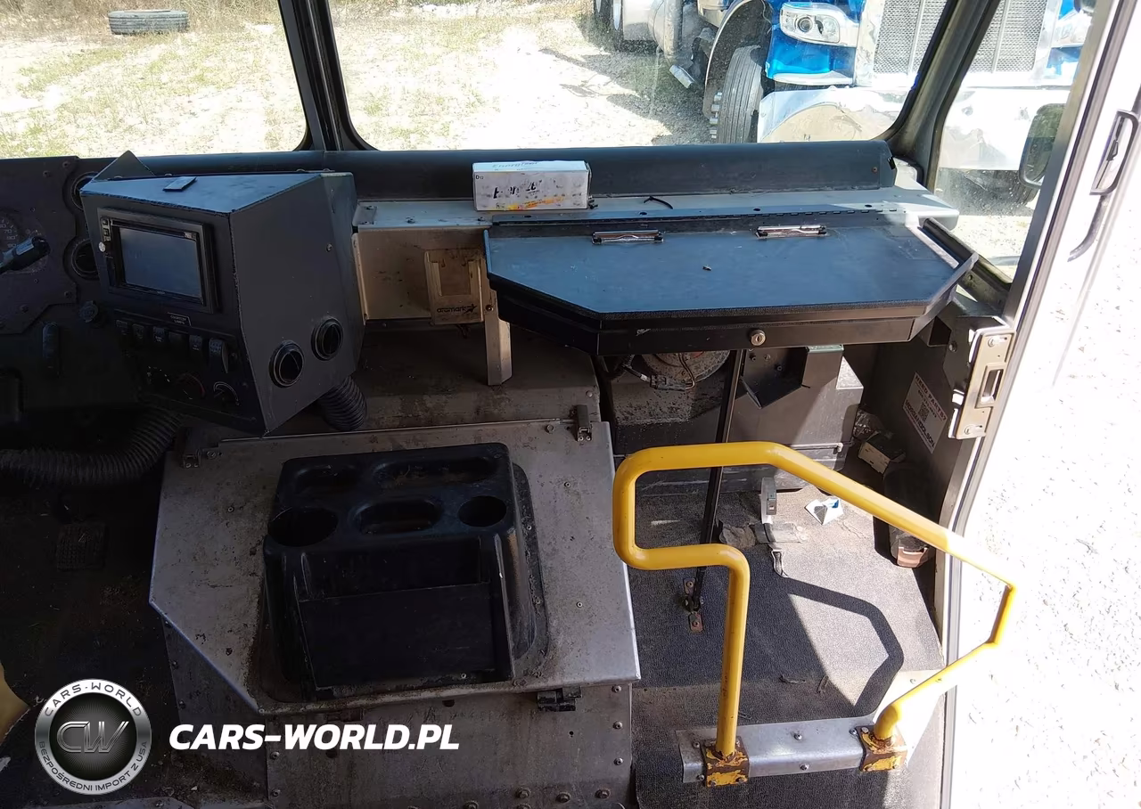 2017 Ford F-59 Commercial Stripped VIN:1F66F5KY9H0A06886 - 20