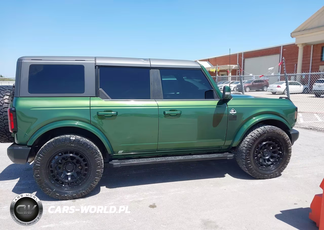 2023 Ford Bronco Outer Banks VIN:1FMEE5BP2PLB54762 - 13