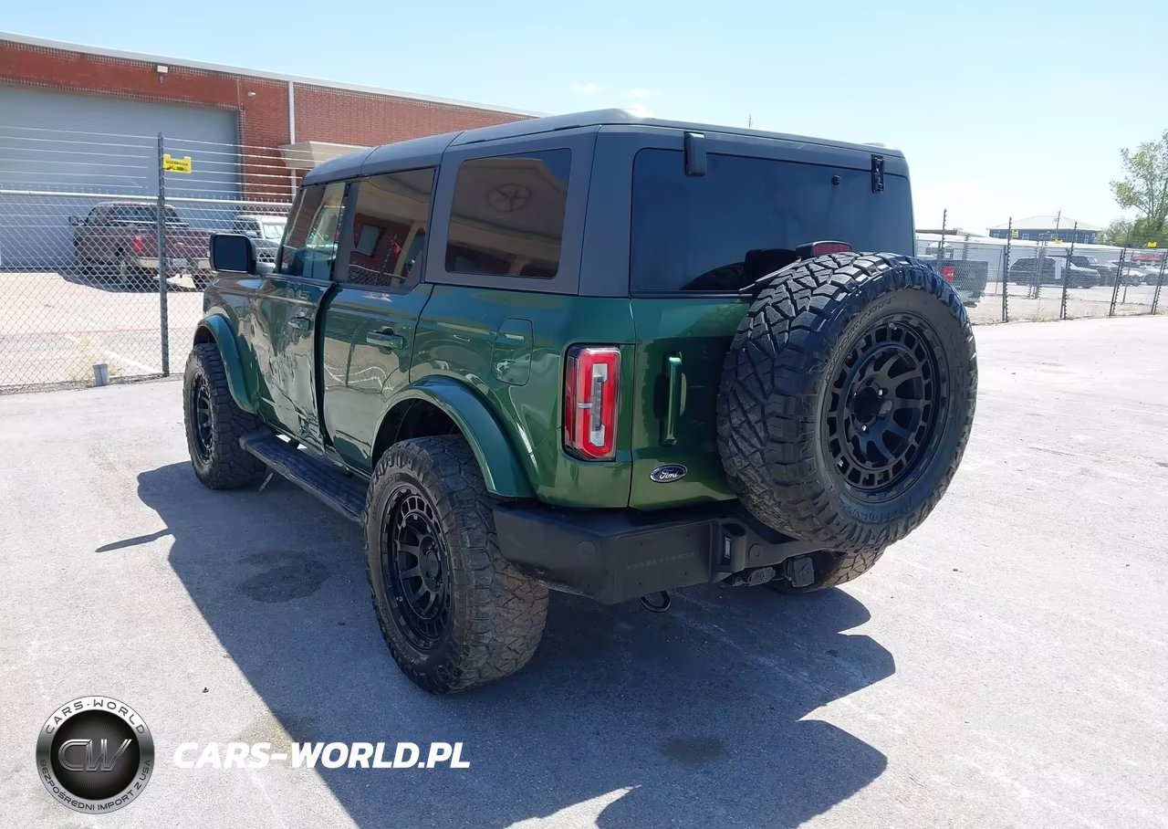 2023 Ford Bronco Outer Banks VIN:1FMEE5BP2PLB54762 - 3