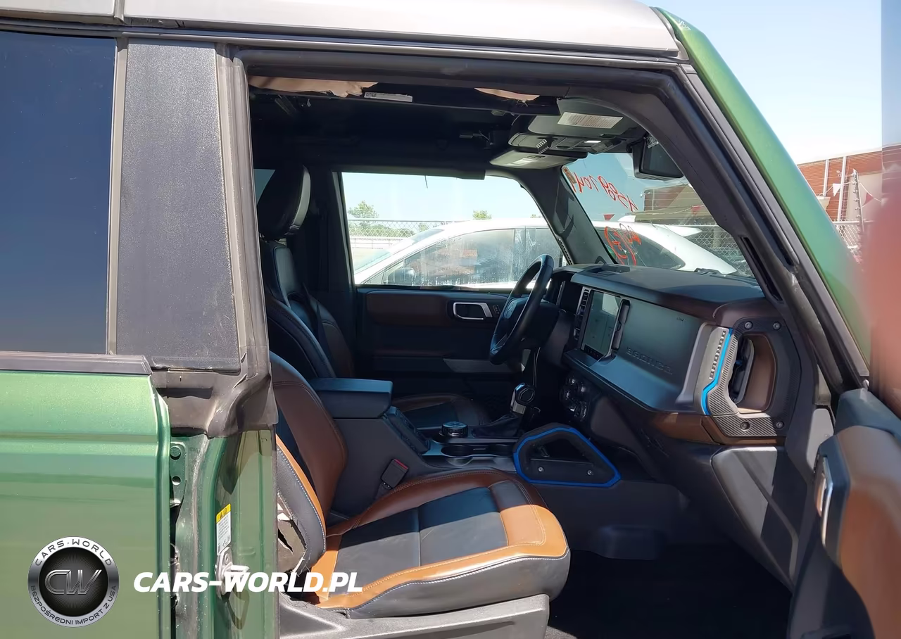 2023 Ford Bronco Outer Banks VIN:1FMEE5BP2PLB54762 - 5