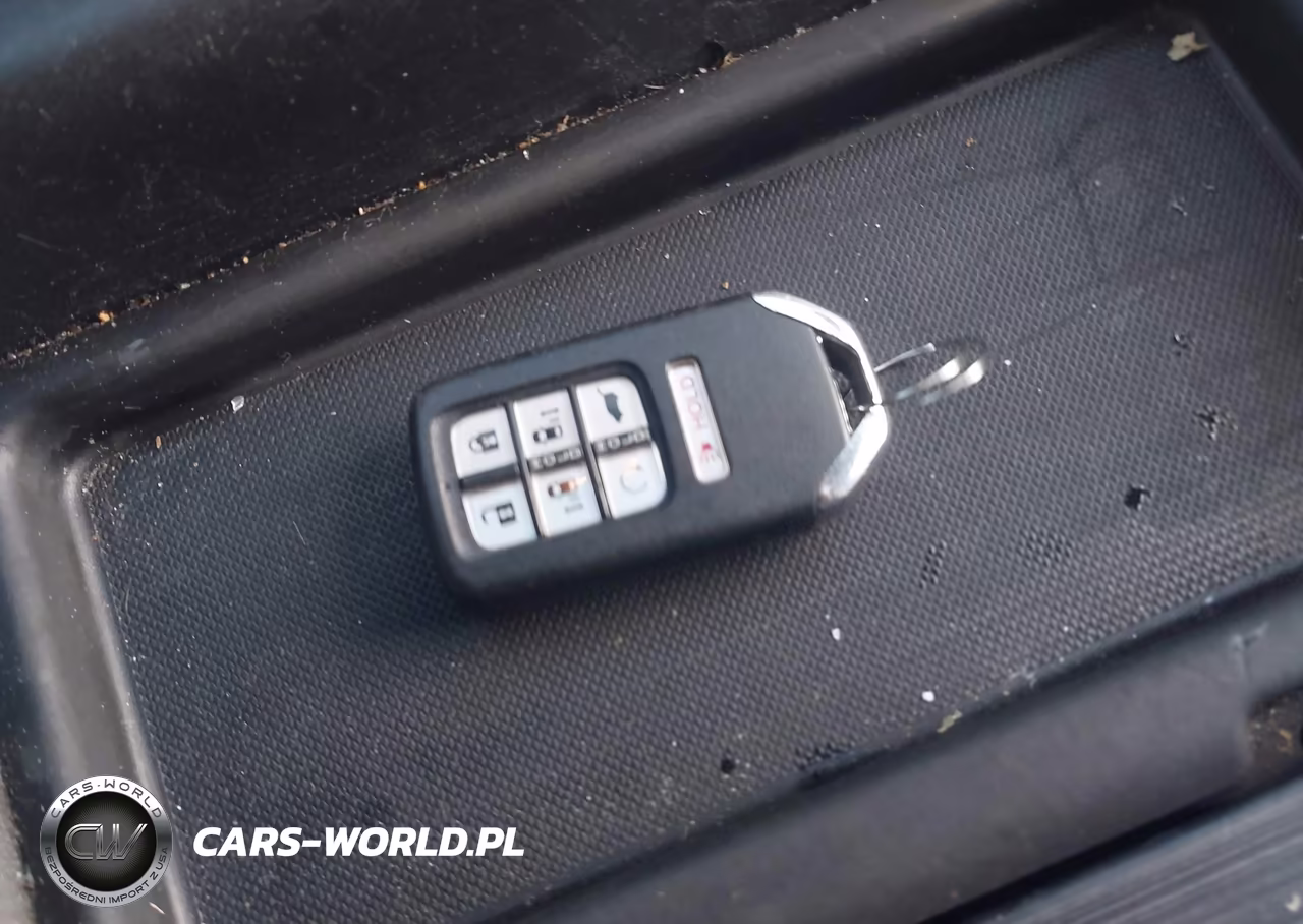 2021 Honda Odyssey Touring VIN:5FNRL6H83MB042312 - 11
