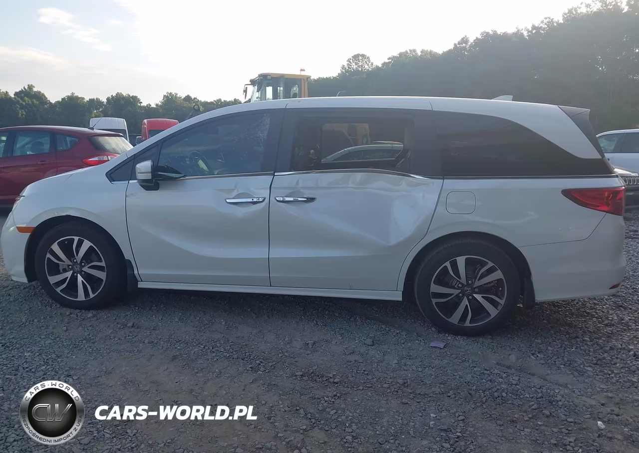 2021 Honda Odyssey Touring VIN:5FNRL6H83MB042312 - 14