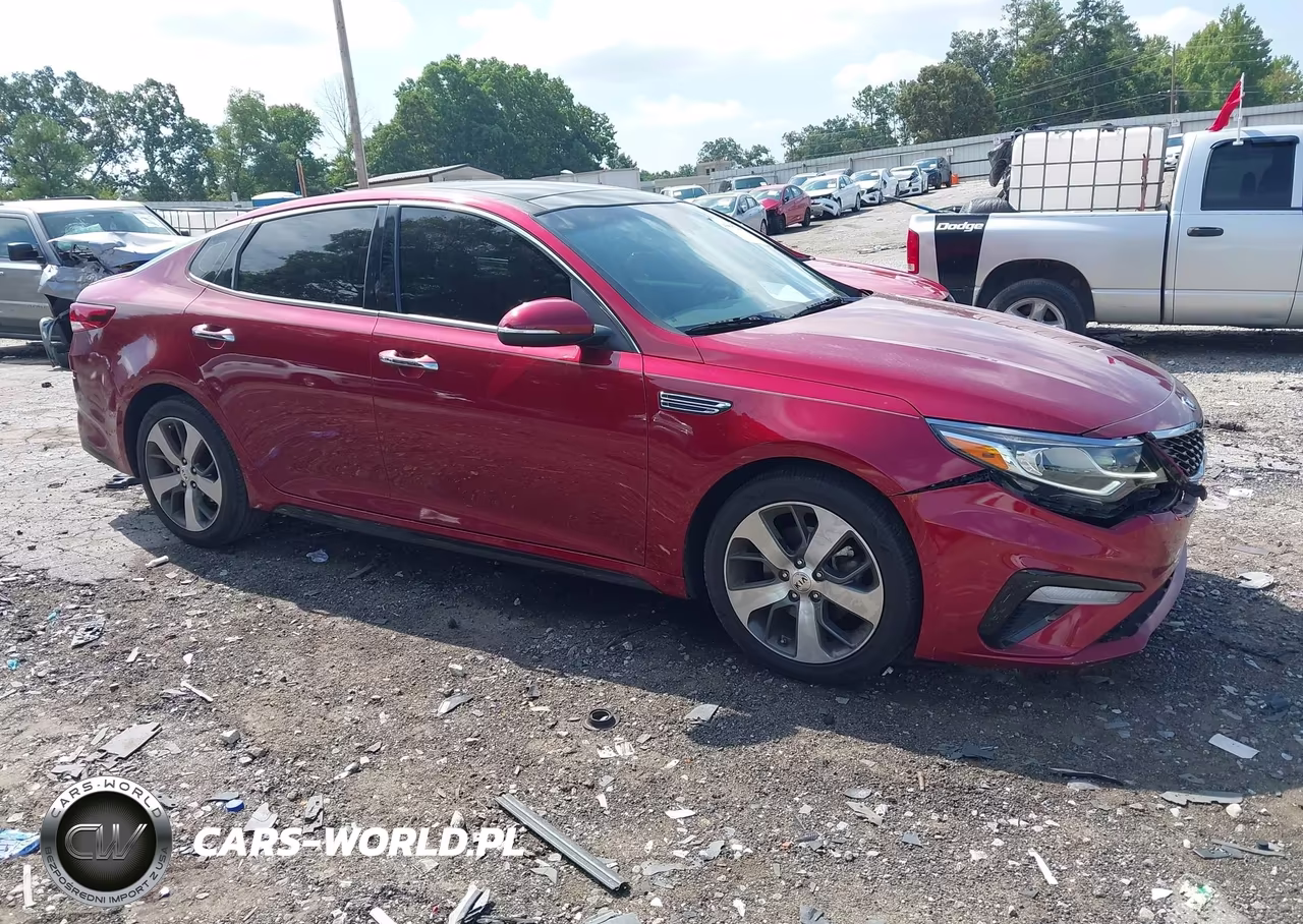 2019 Kia Optima S VIN:5XXGT4L36KG375699 - 18