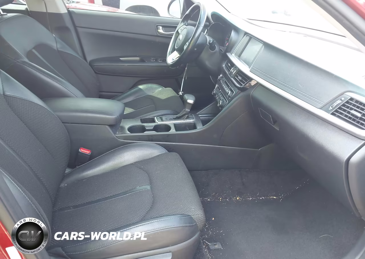2019 Kia Optima S VIN:5XXGT4L36KG375699 - 5