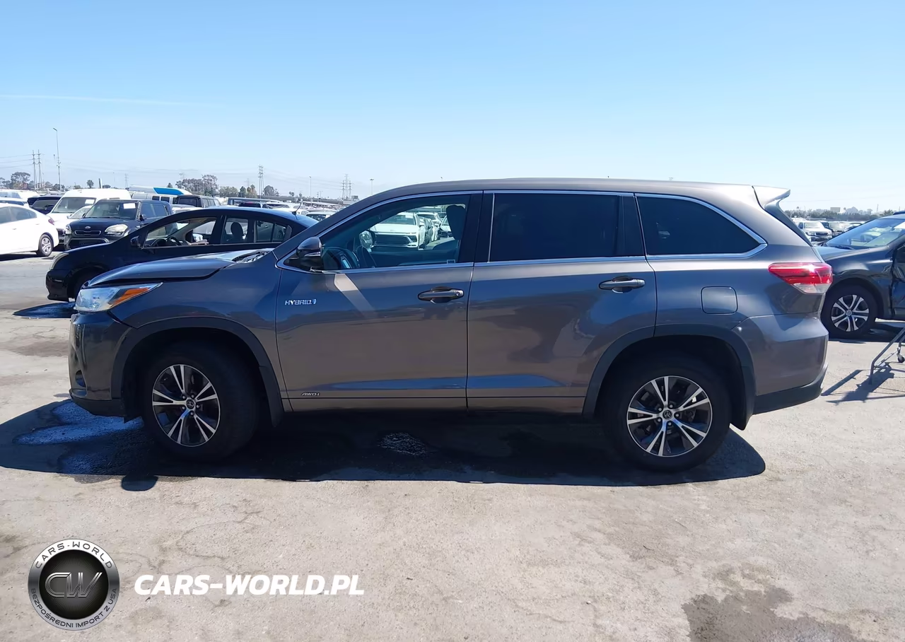 2017 Toyota Highlander Hybrid Le VIN:5TDBGRFH1HS022541 - 14