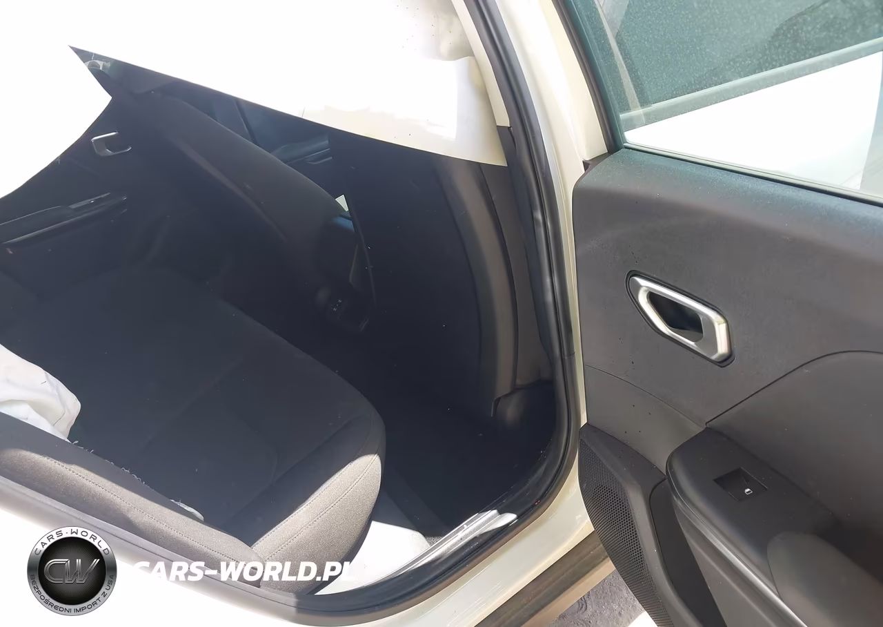 2026 Kia K4 Lxs VIN:3KPFT4DE5TE306010 - 8