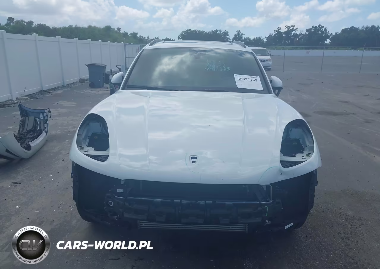 2023 Porsche Macan T VIN:WP1AA2A52PLB16508 - 13