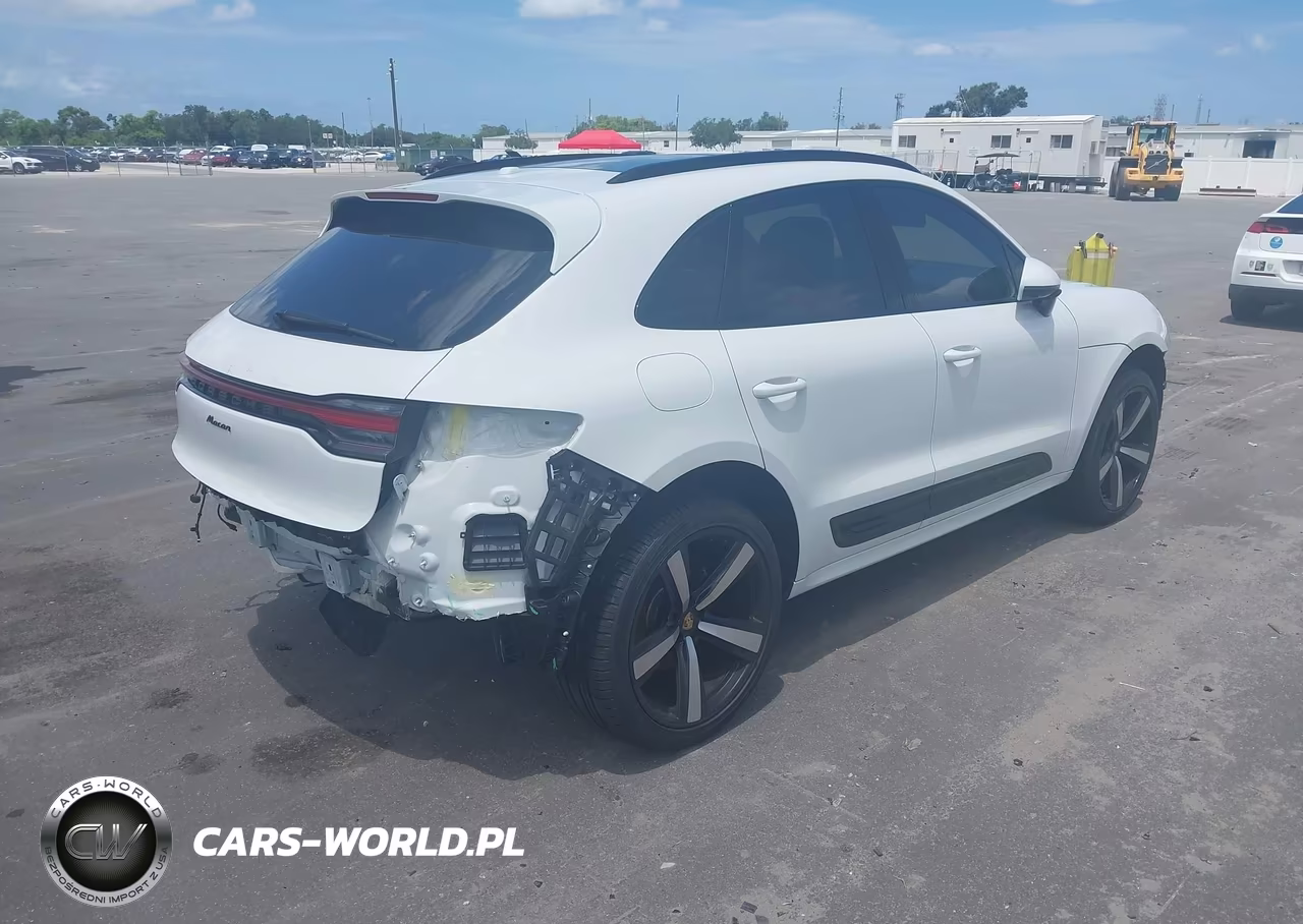 2023 Porsche Macan T VIN:WP1AA2A52PLB16508 - 4