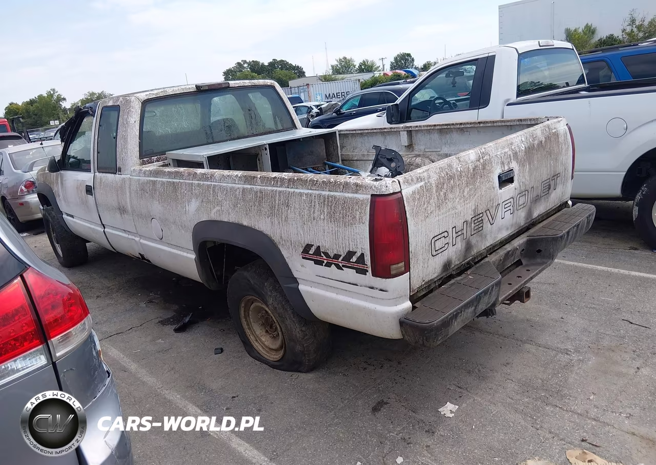 1998 Chevrolet C-K 2500 Fleetside VIN:1GCGK29R3WE182116 - 3