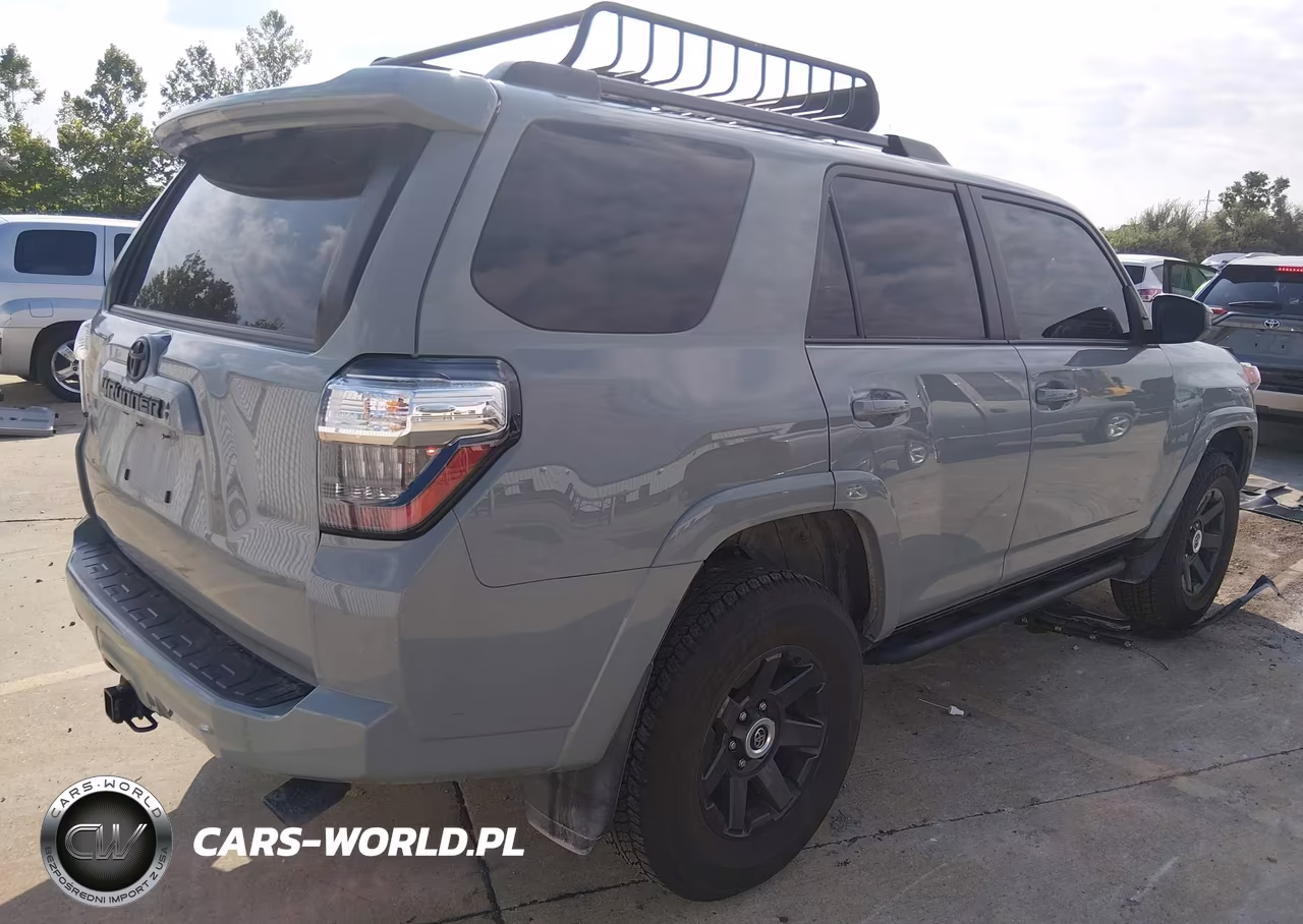 2022 Toyota 4Runner Trail Special Edition VIN:JTETU5JRXN6073419 - 4