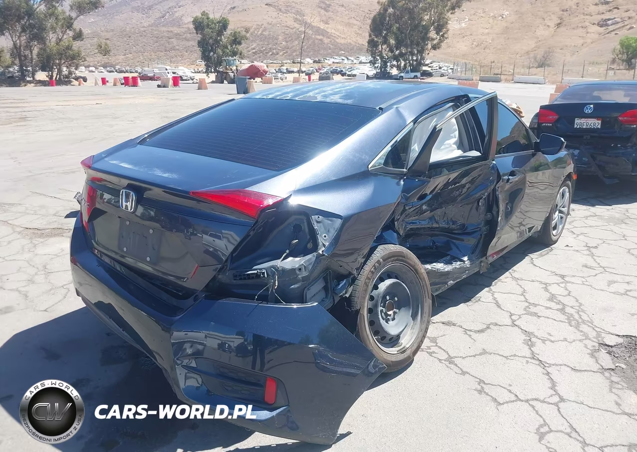 2018 Honda Civic Lx VIN:2HGFC2F55JH501156 - 4