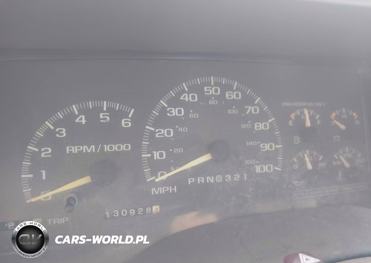 1998 Chevrolet Suburban 1500 VIN:1GNFK16R9WJ332061 - 7