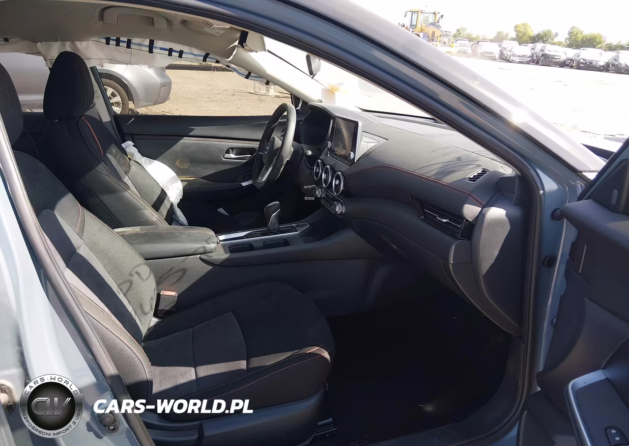 2025 Nissan Sentra Sr VIN:3N1AB8DV7SY243870 - 5
