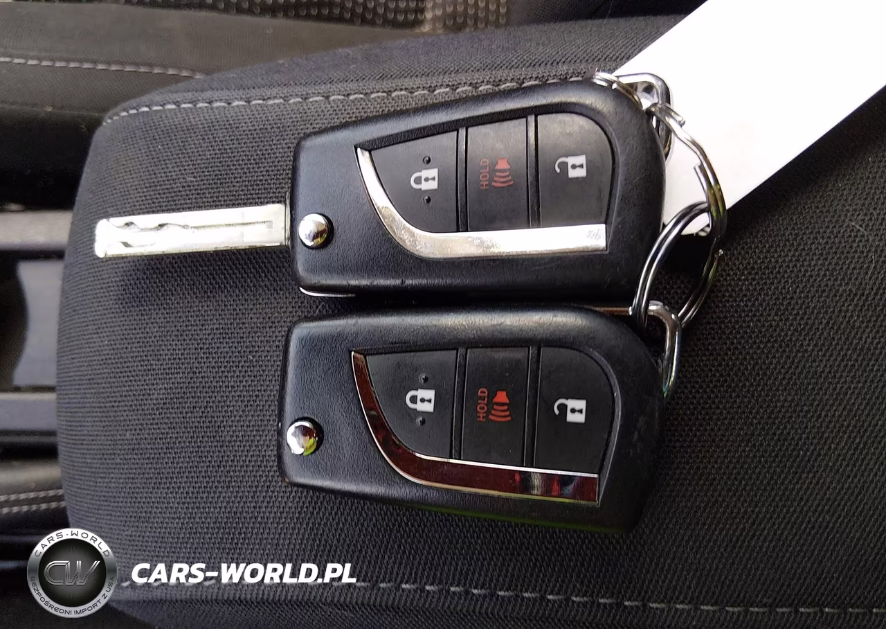2018 Toyota Corolla Im VIN:JTNKARJE2JJ563529 - 11