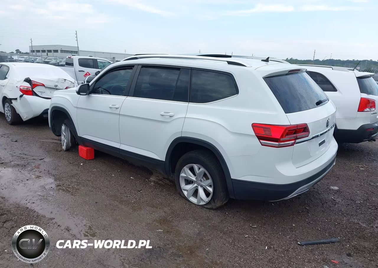 2018 Volkswagen Atlas 3.6L V6 Launch Edition VIN:1V2BR2CA9JC500624 - 3