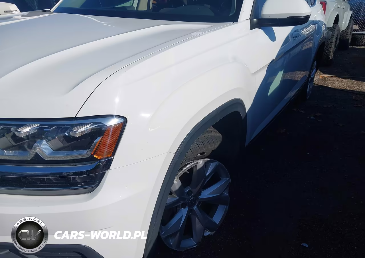 2018 Volkswagen Atlas 3.6L V6 Launch Edition VIN:1V2BR2CA9JC500624 - 6