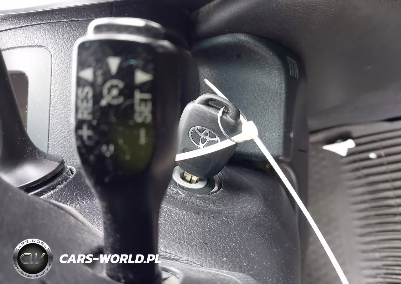 2015 Toyota Camry Le VIN:4T4BF1FK6FR471630 - 11