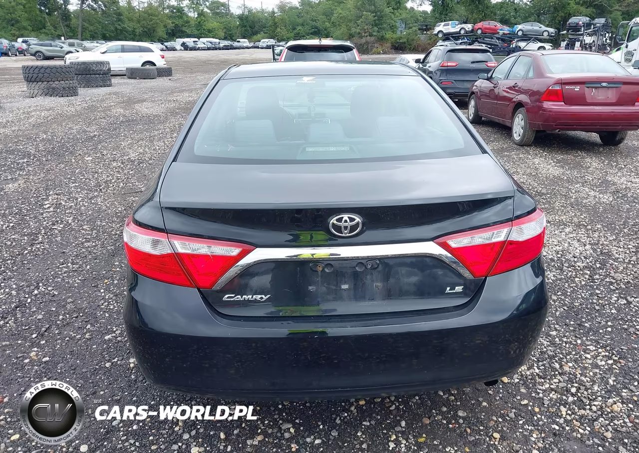 2015 Toyota Camry Le VIN:4T4BF1FK6FR471630 - 16