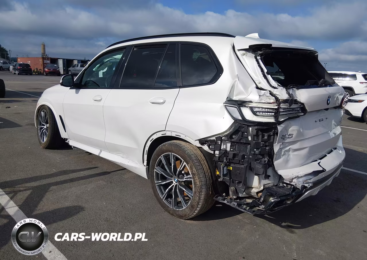 2022 BMW X5 xDrive40I VIN:5UXCR6C08N9K83590 - 3