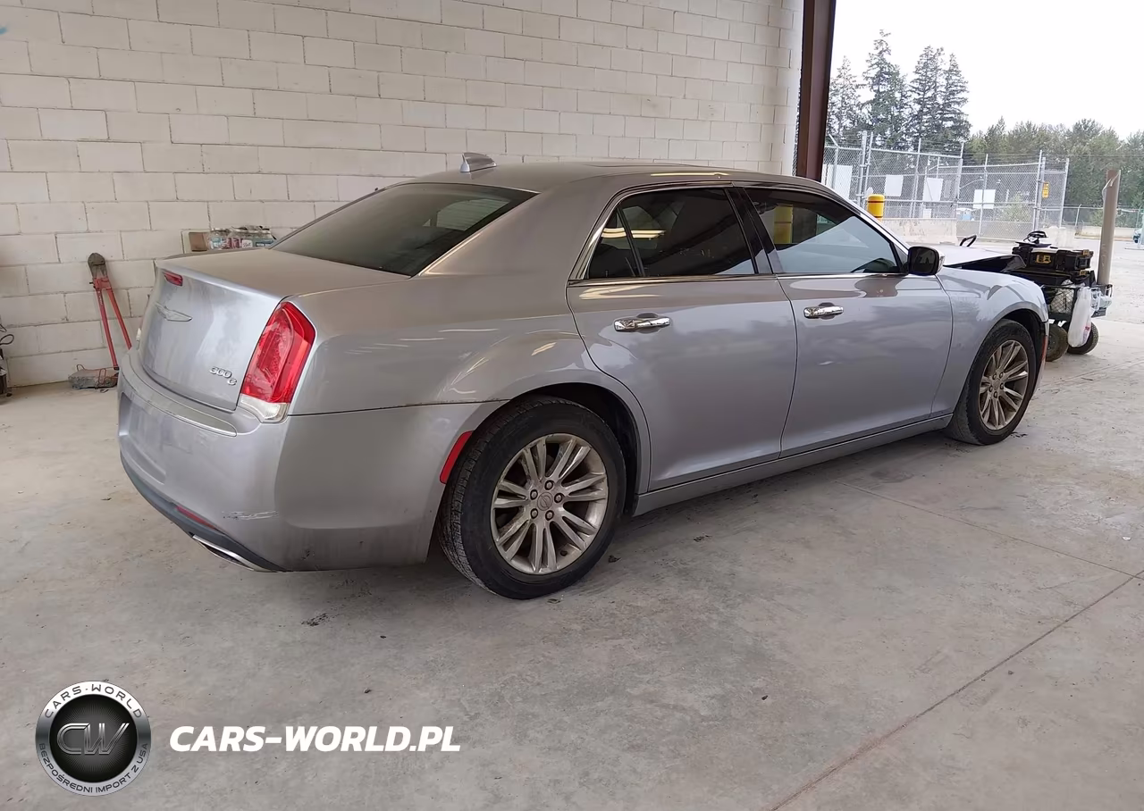 2016 Chrysler 300C VIN:2C3CCAEG8GH212297 - 4