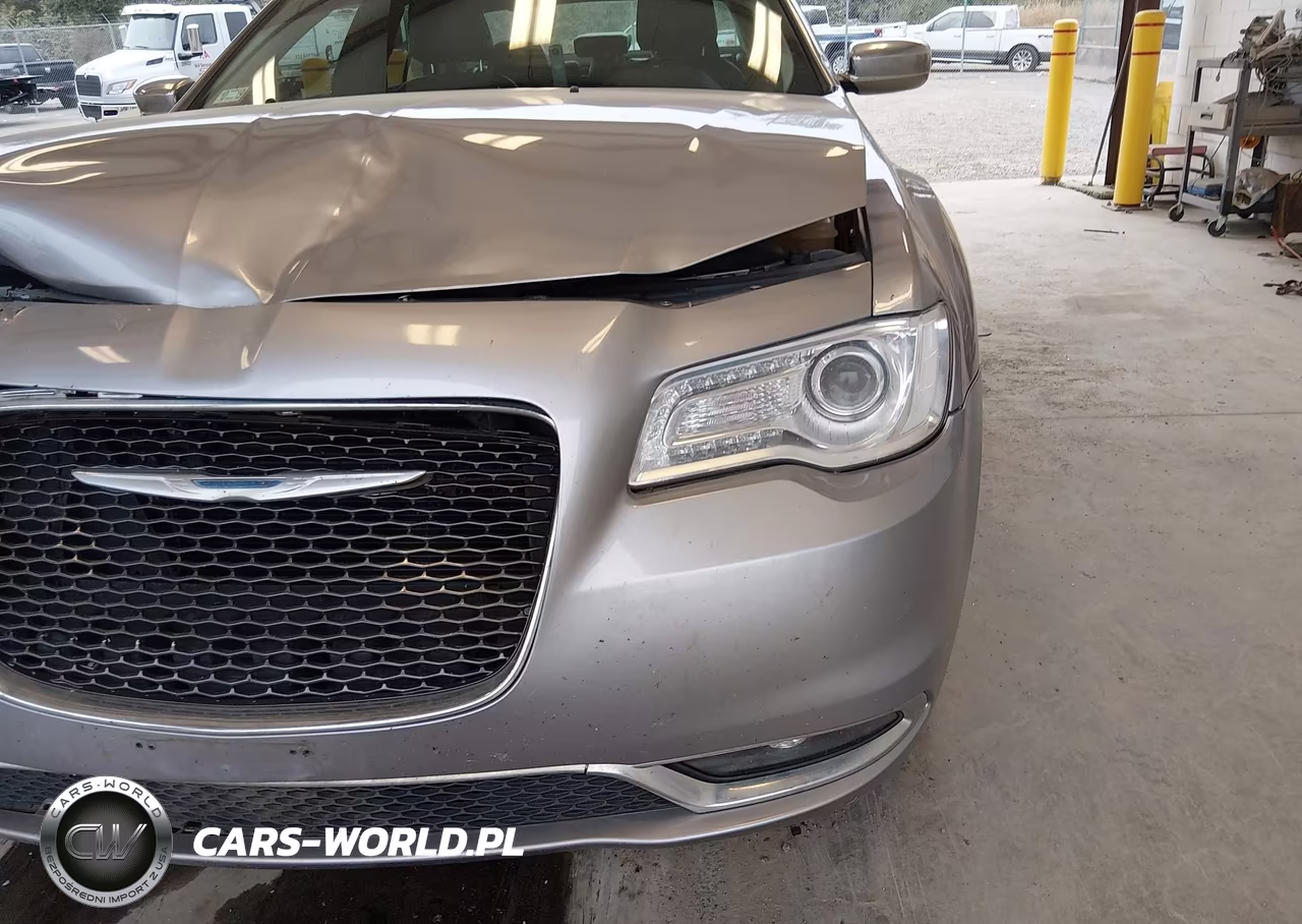 2016 Chrysler 300C VIN:2C3CCAEG8GH212297 - 6