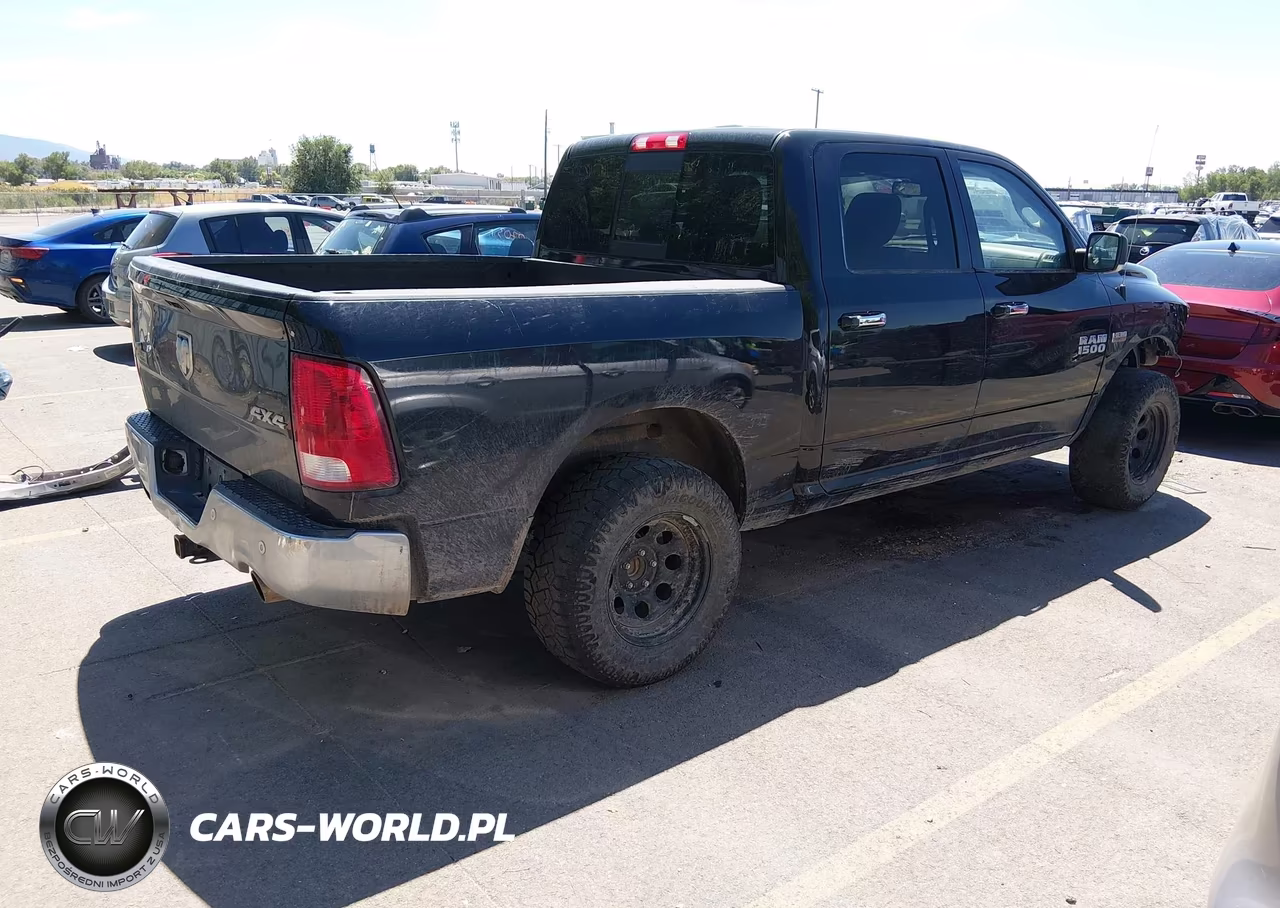 2016 Ram 1500 Big Horn VIN:3C6RR7LT4GG322214 - 4