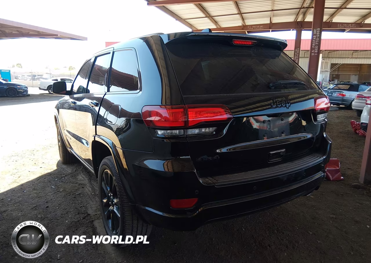 2021 Jeep Grand Cherokee Laredo X 4X4 VIN:1C4RJFAG9MC827437 - 3