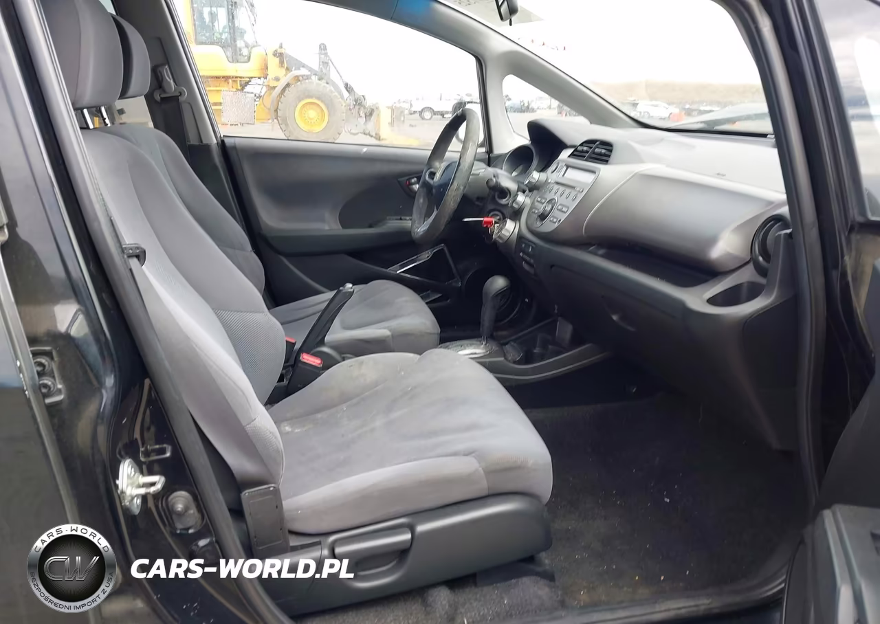 2009 Honda Fit VIN:JHMGE88249S058035 - 5