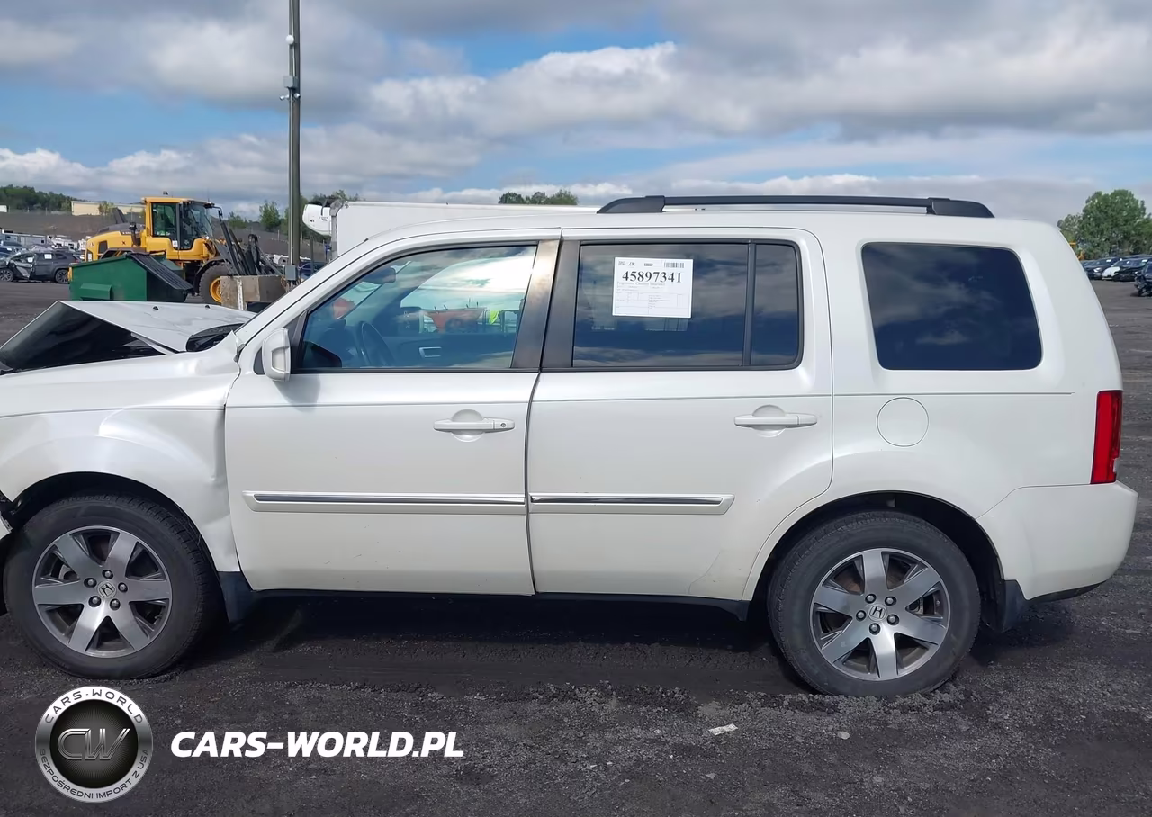 2015 Honda Pilot Touring VIN:5FNYF4H96FB011719 - 14