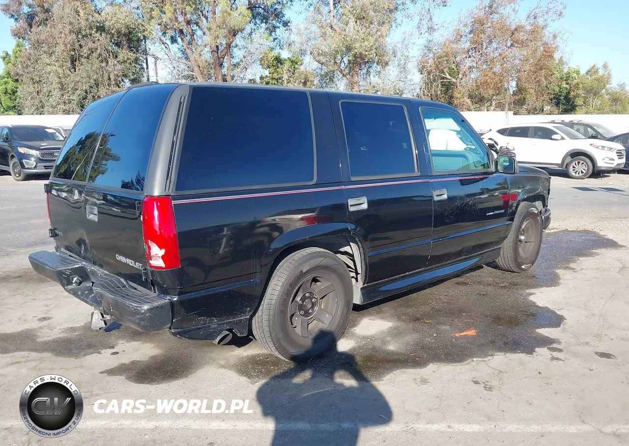 2000 Chevrolet Tahoe Limited VIN:1GNEC13R1YR157869 - 4