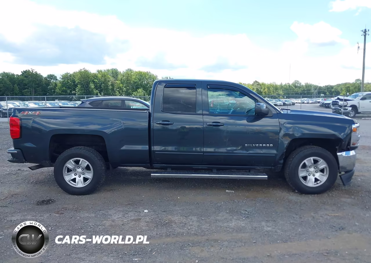 2018 Chevrolet Silverado 1500 1Lt VIN:2GCVKREC0J1100337 - 13