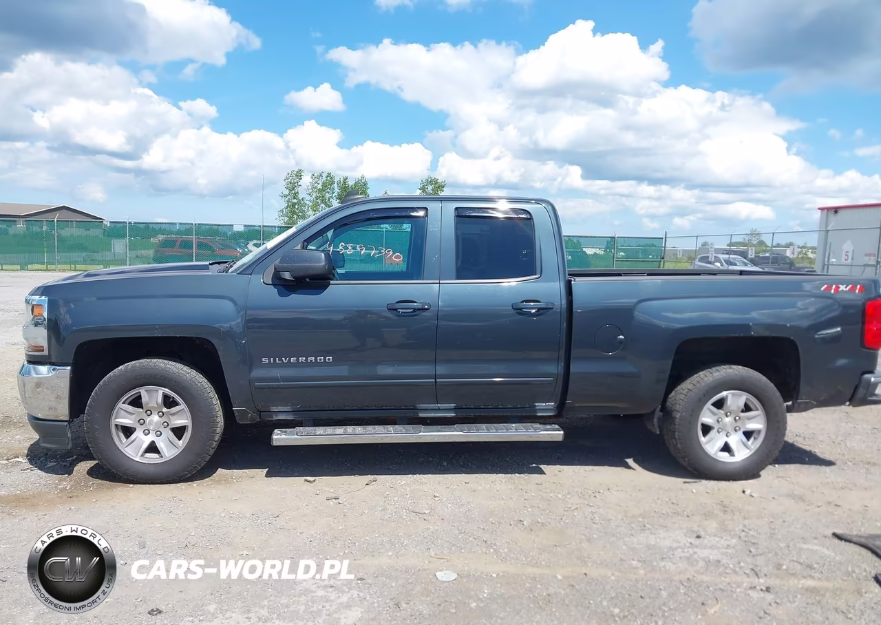 2018 Chevrolet Silverado 1500 1Lt VIN:2GCVKREC0J1100337 - 14