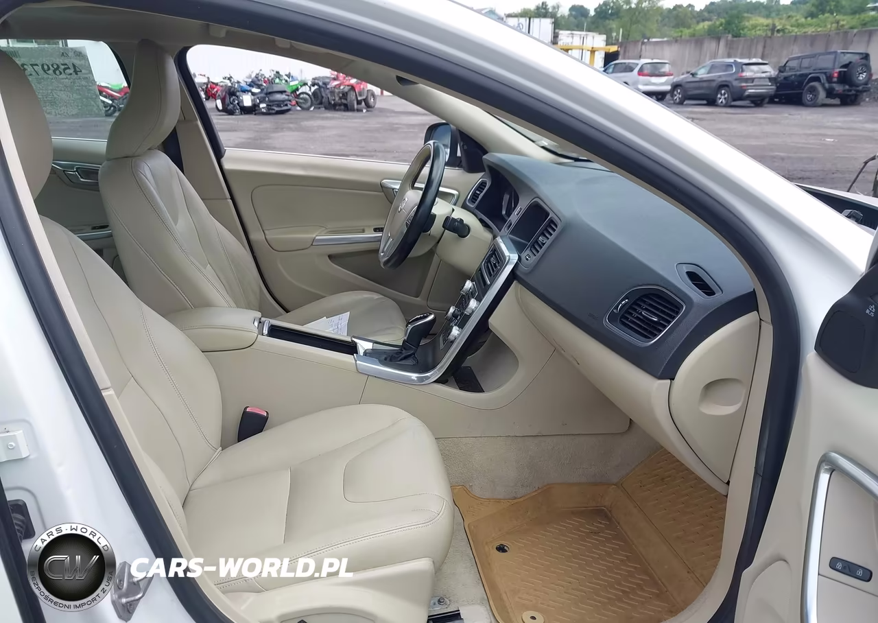 2015 Volvo S60 T5 Premier VIN:YV126MFK2F1343106 - 5