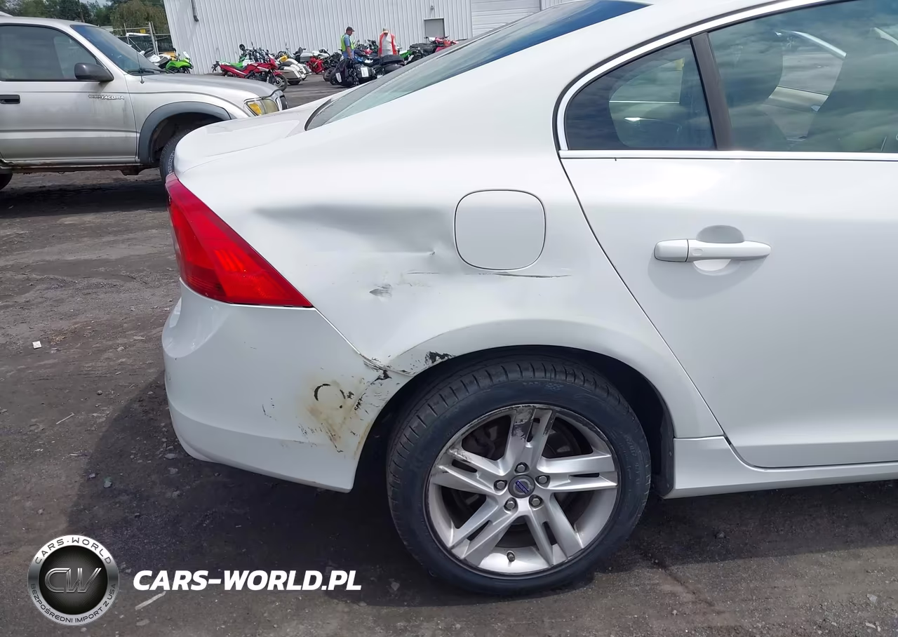 2015 Volvo S60 T5 Premier VIN:YV126MFK2F1343106 - 6