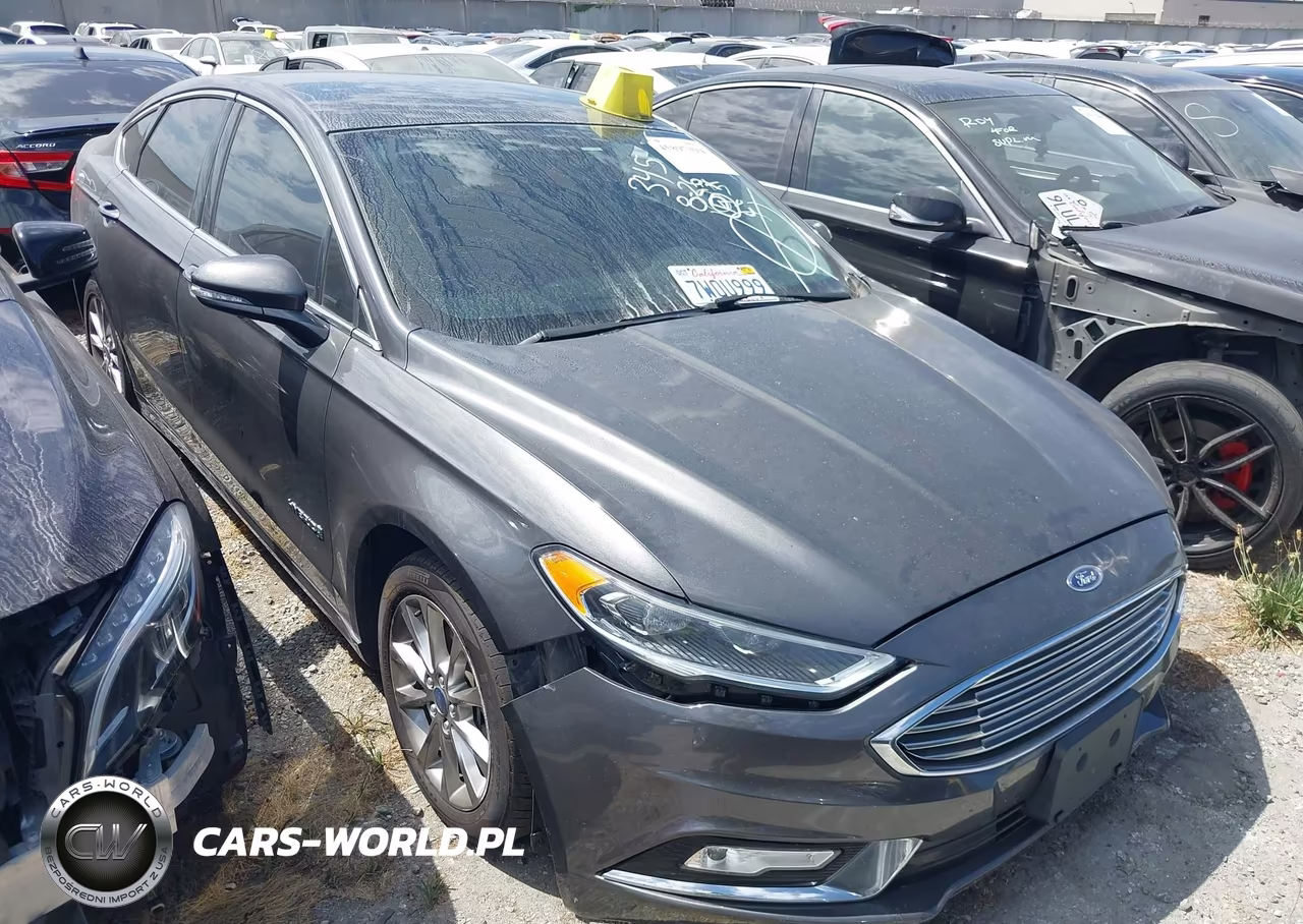 2017 Ford Fusion Hybrid Se – zdjęcie 1 z 18