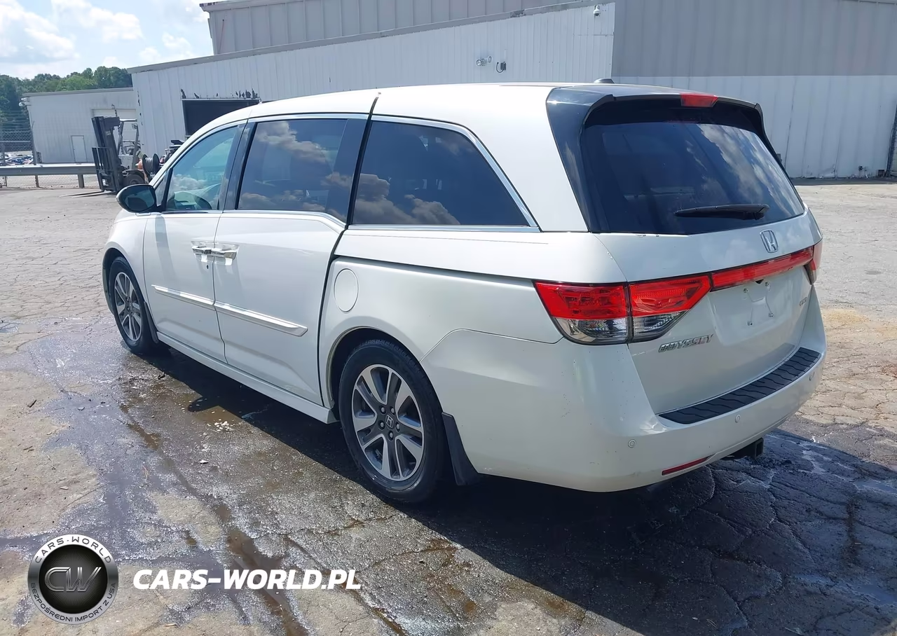 2015 Honda Odyssey Touring-Touring Elite VIN:5FNRL5H95FB049137 - 3